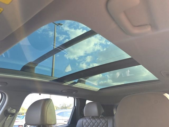 Certified 2022 Hyundai Santa Fe SEL Premium image 5