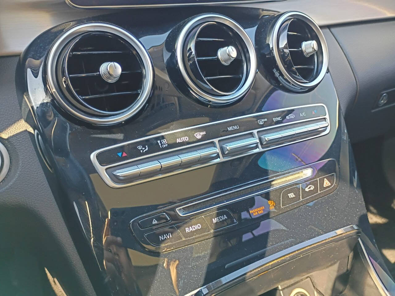Used 2016 Mercedes-Benz C 300 4MATIC Sedan w/ Multimedia Package image 11