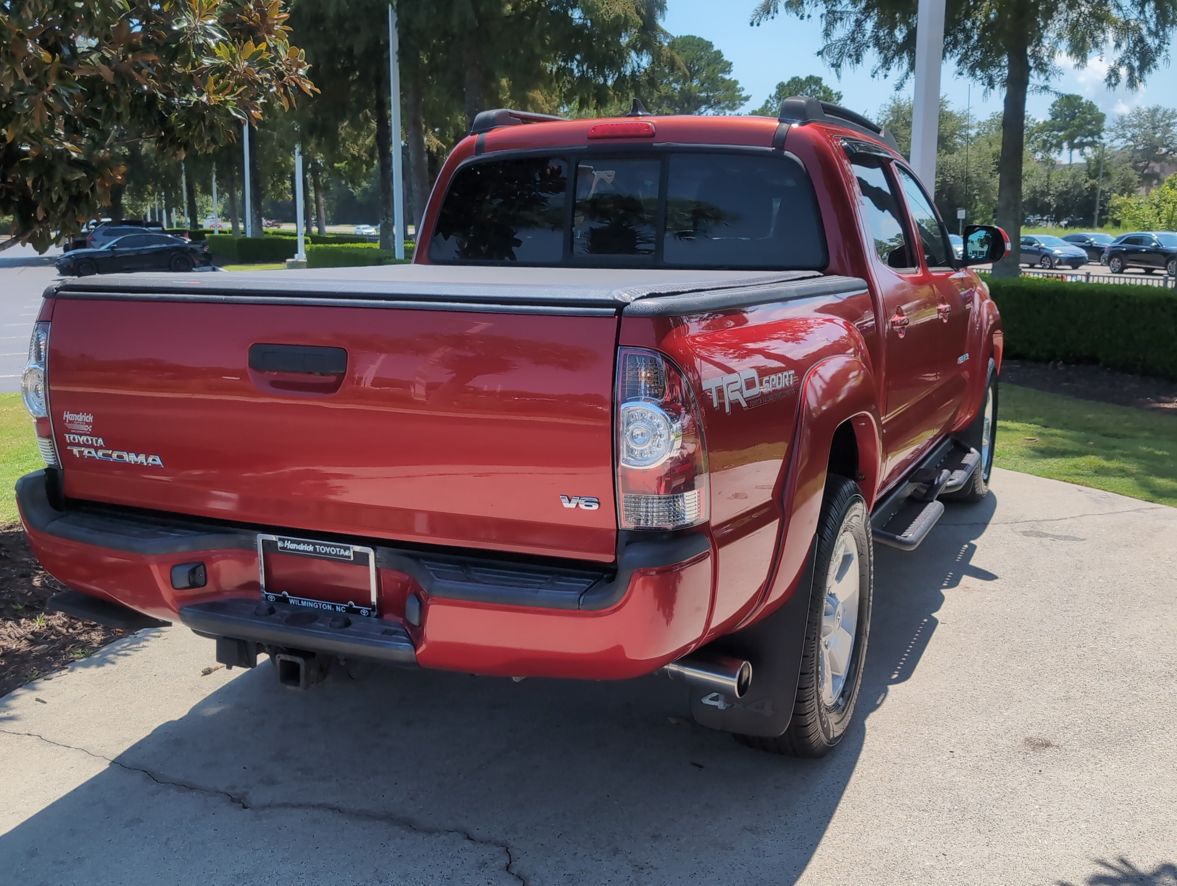 Used 2014 Toyota Tacoma 4x4 Double Cab image 10