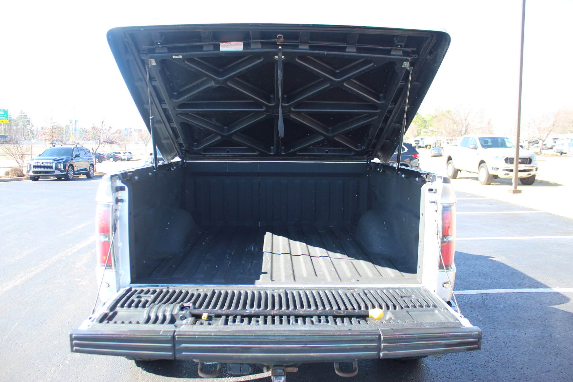 Used 2014 Ford F150 Raptor w/ Equipment Group 801A Luxury image 8