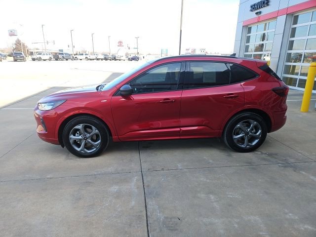 Used 2023 Ford Escape ST-Line w/ Tech Pack #1 image 4