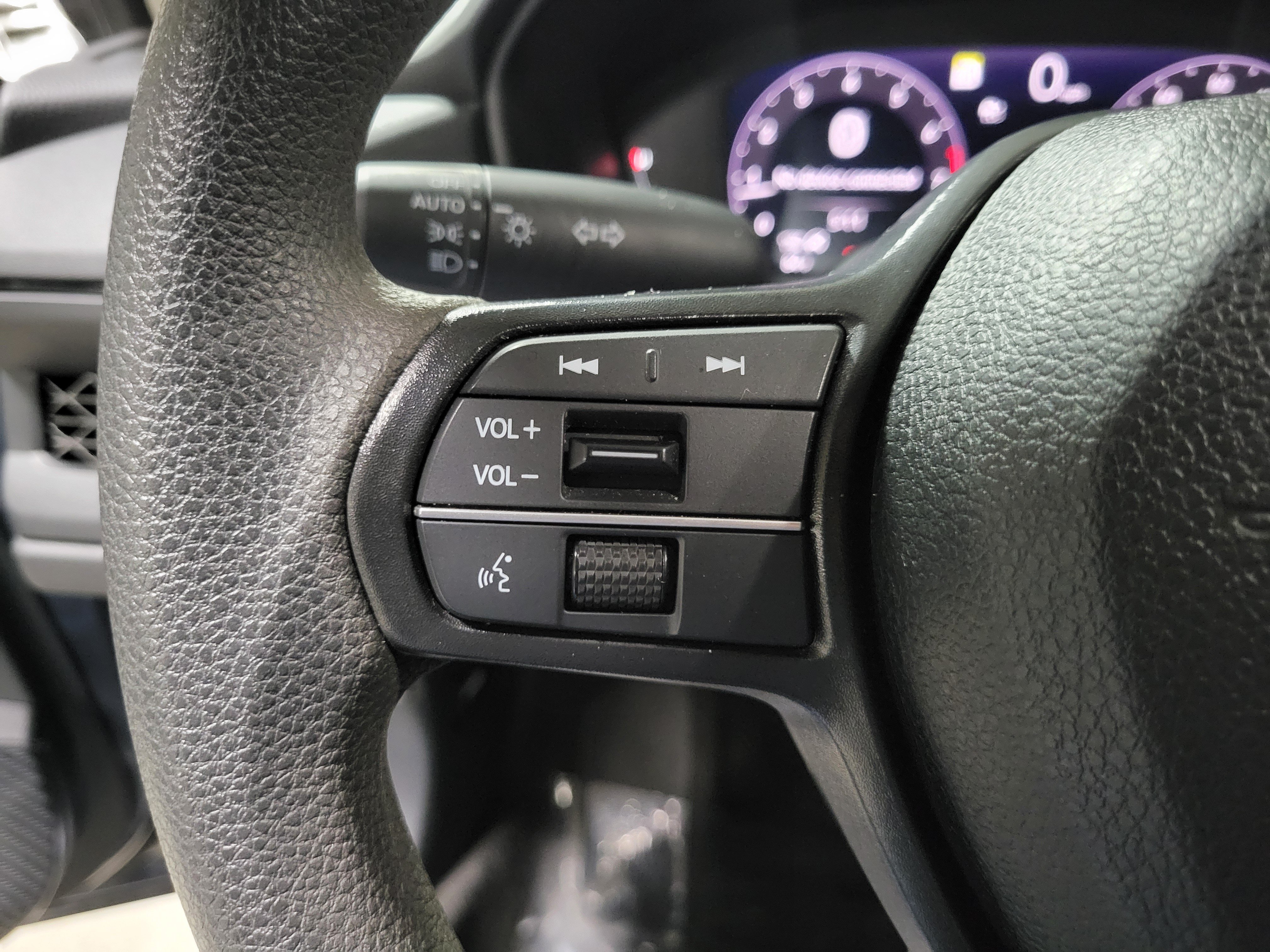Certified 2025 Honda Accord LX image 23