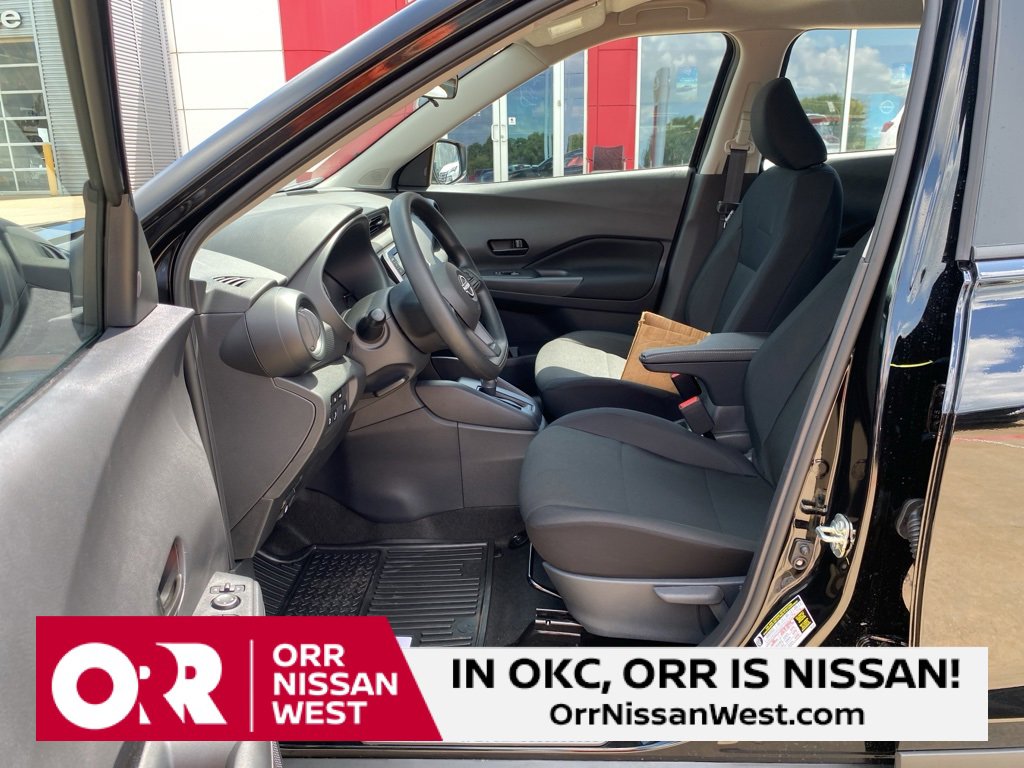 New 2025 Nissan Kicks Play S image 13