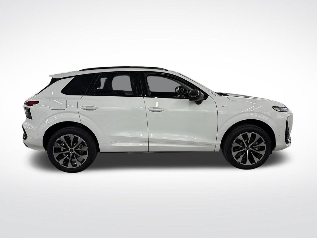 New 2026 Audi Q3 quattro 2.0T AWD/4WD image 6