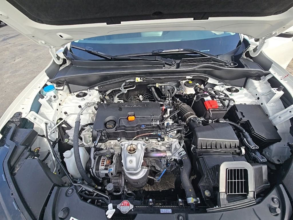 Used 2025 Honda HR-V LX image 9