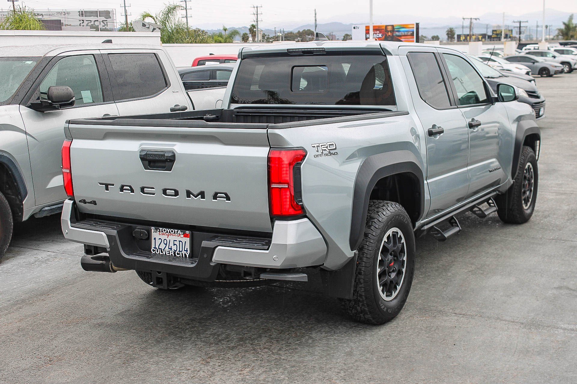 Used 2024 Toyota Tacoma TRD Off-Road image 9