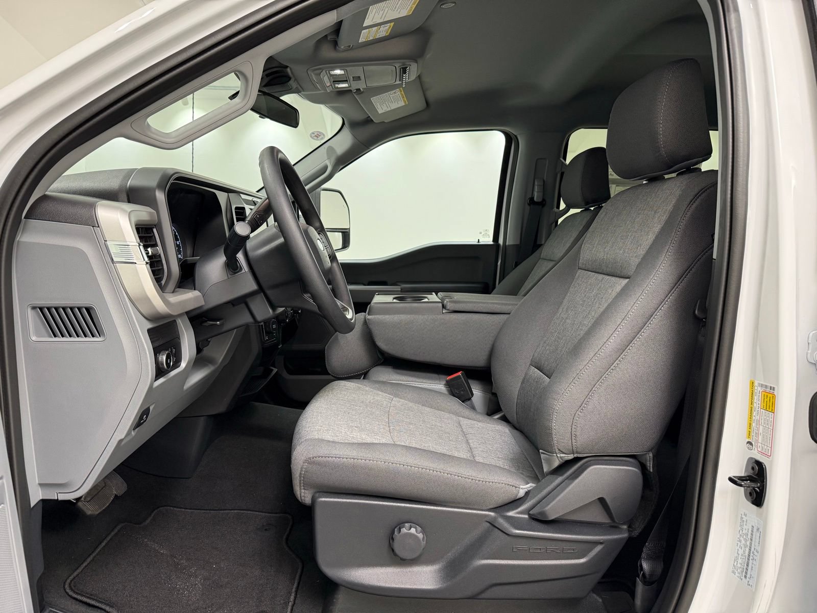 New 2026 Ford F250 XL w/ STX Appearance Package AWD/4WD image 18