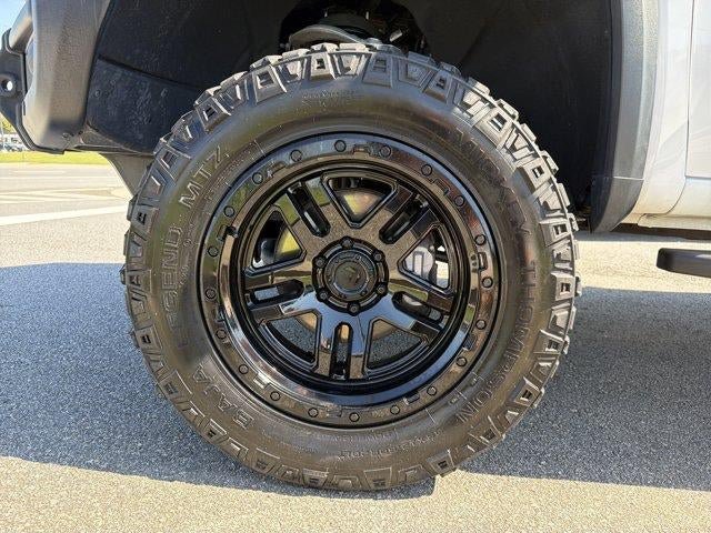 Used 2024 GMC Sierra 1500 AT4X AWD/4WD image 12