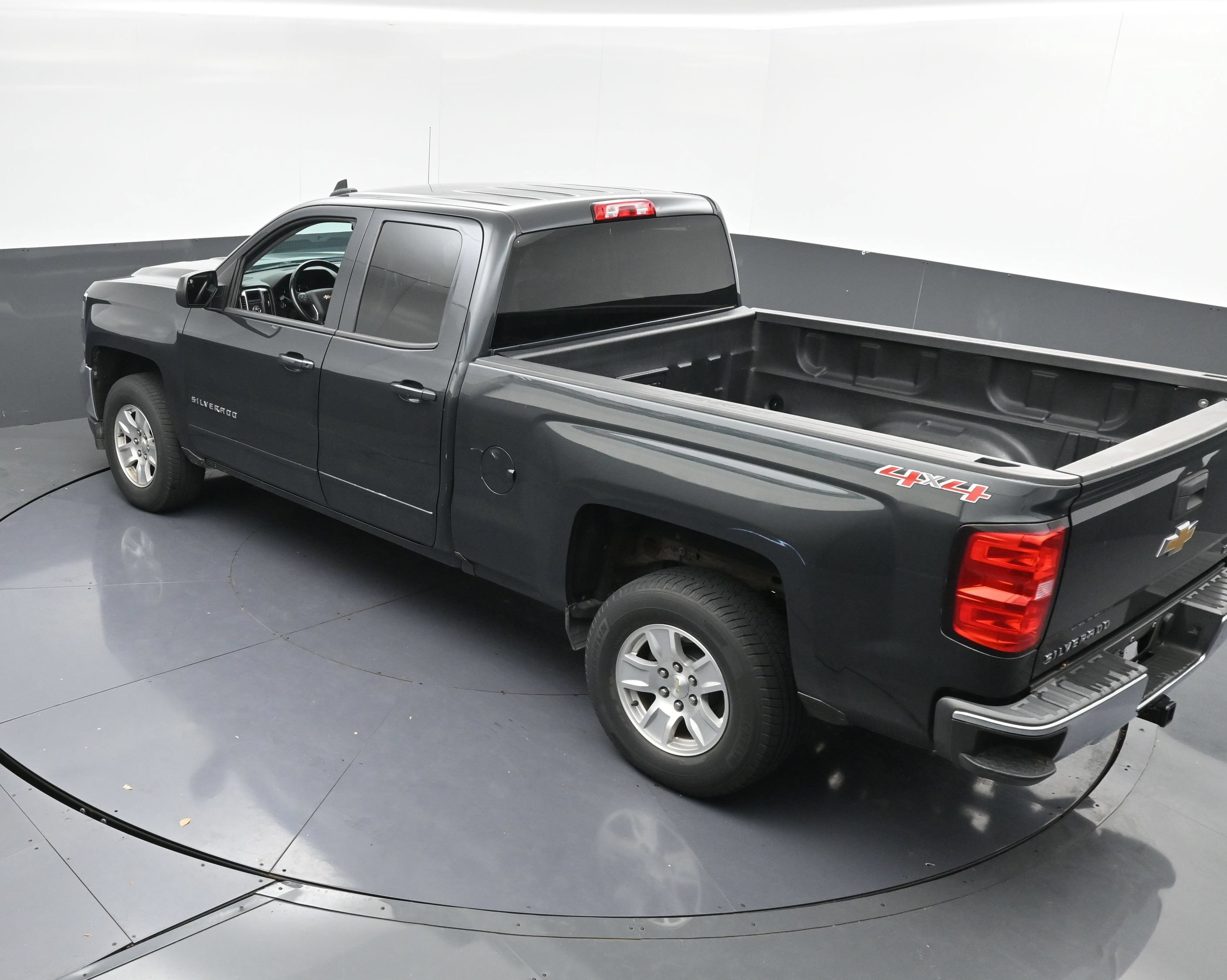 Used 2017 Chevrolet Silverado 1500 LT w/ All Star Edition AWD/4WD image 36