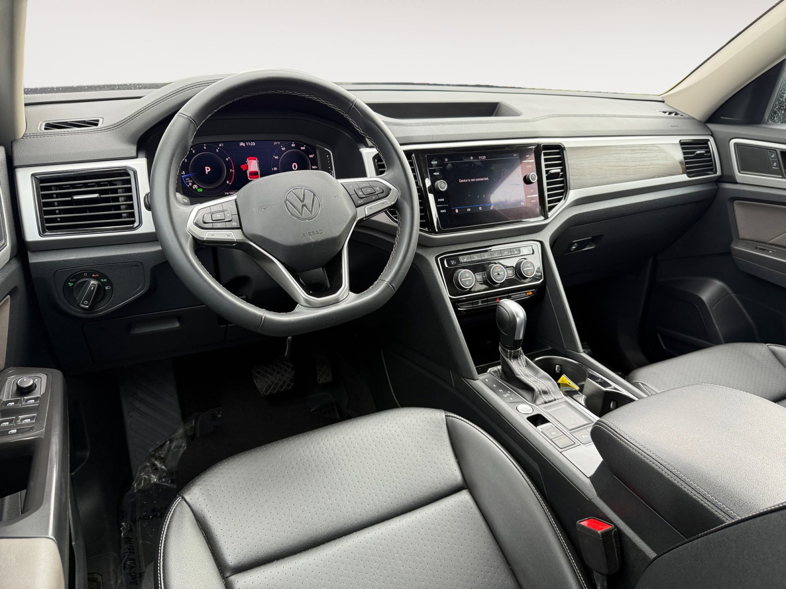 Used 2022 Volkswagen Atlas SE image 15