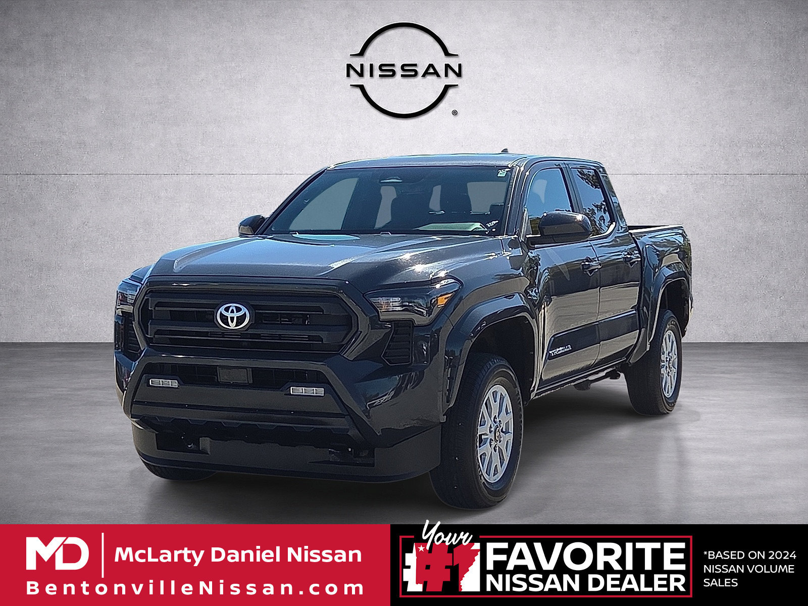 Used 2025 Toyota Tacoma SR5 RWD image 2