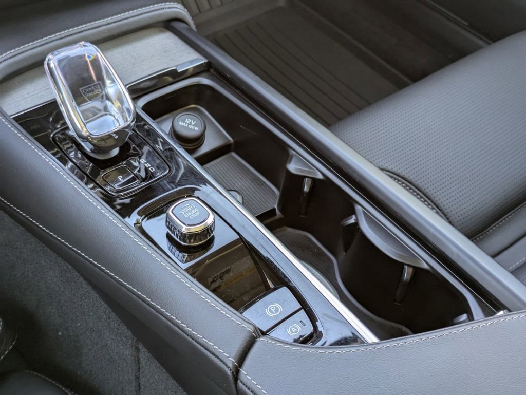 New 2024 Volvo S90 B6 Ultimate w/ Protection Package Premier image 22