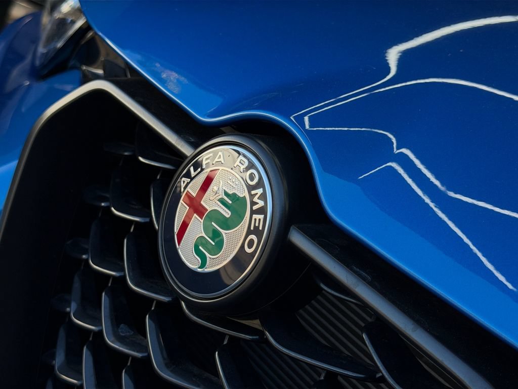 Used 2024 Alfa Romeo Tonale Veloce AWD/4WD image 30