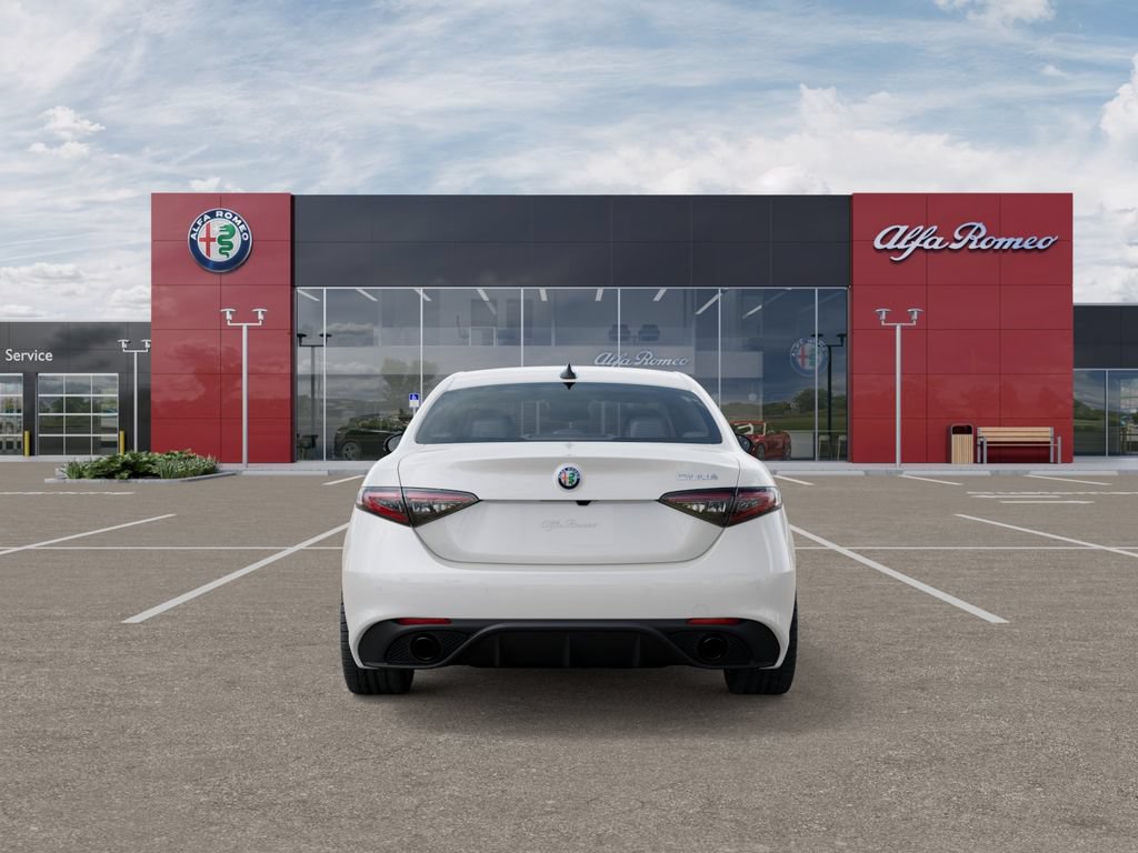 New 2025 Alfa Romeo Giulia w/ Driving Assist Package RWD image 8