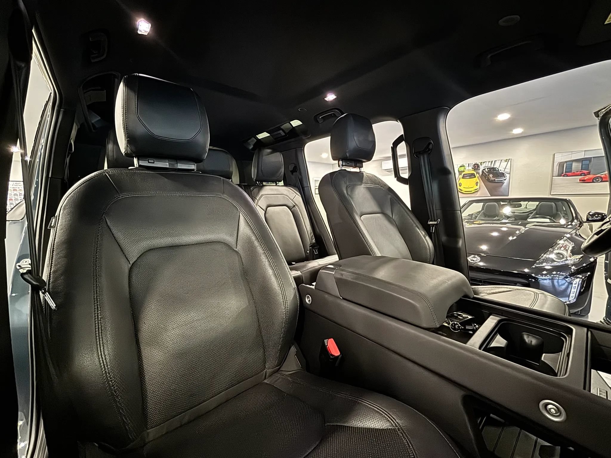 Used 2023 Land Rover Defender 110 S AWD/4WD image 18