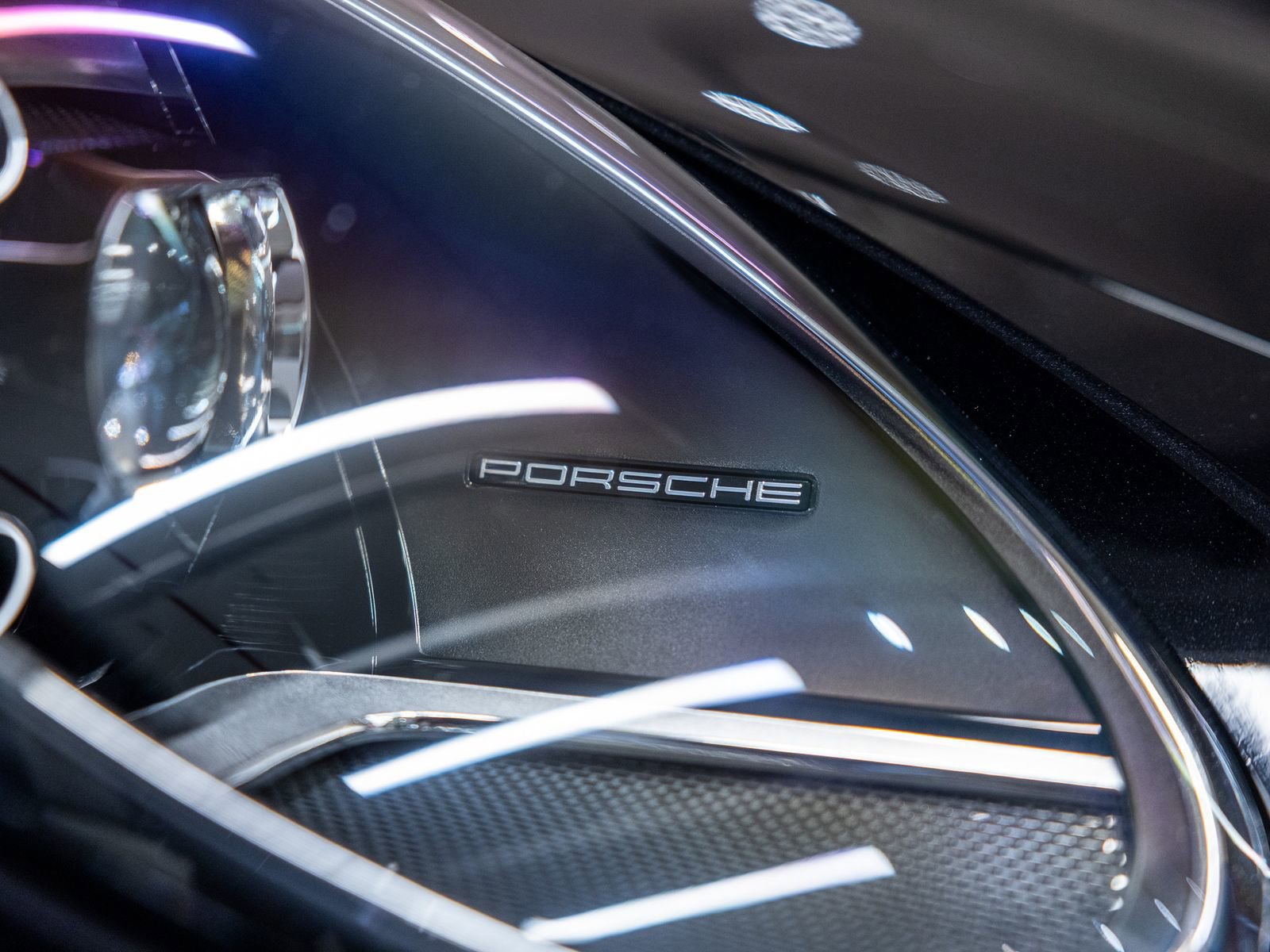 Certified 2024 Porsche 911 Carrera T image 13