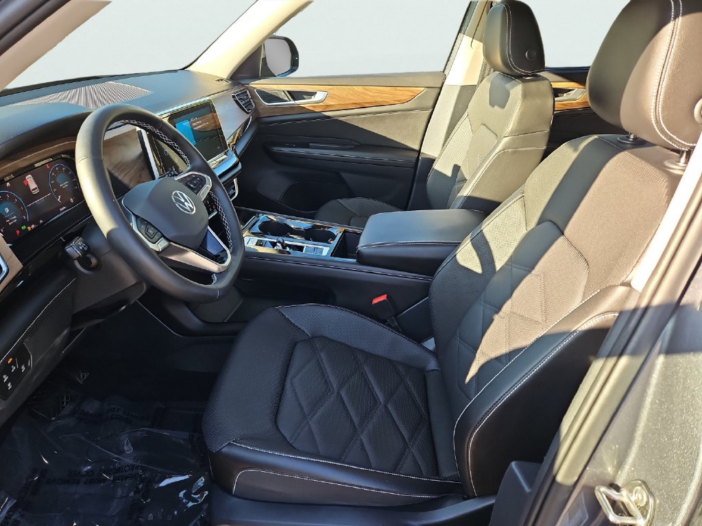 Certified 2024 Volkswagen Atlas SE AWD/4WD image 32