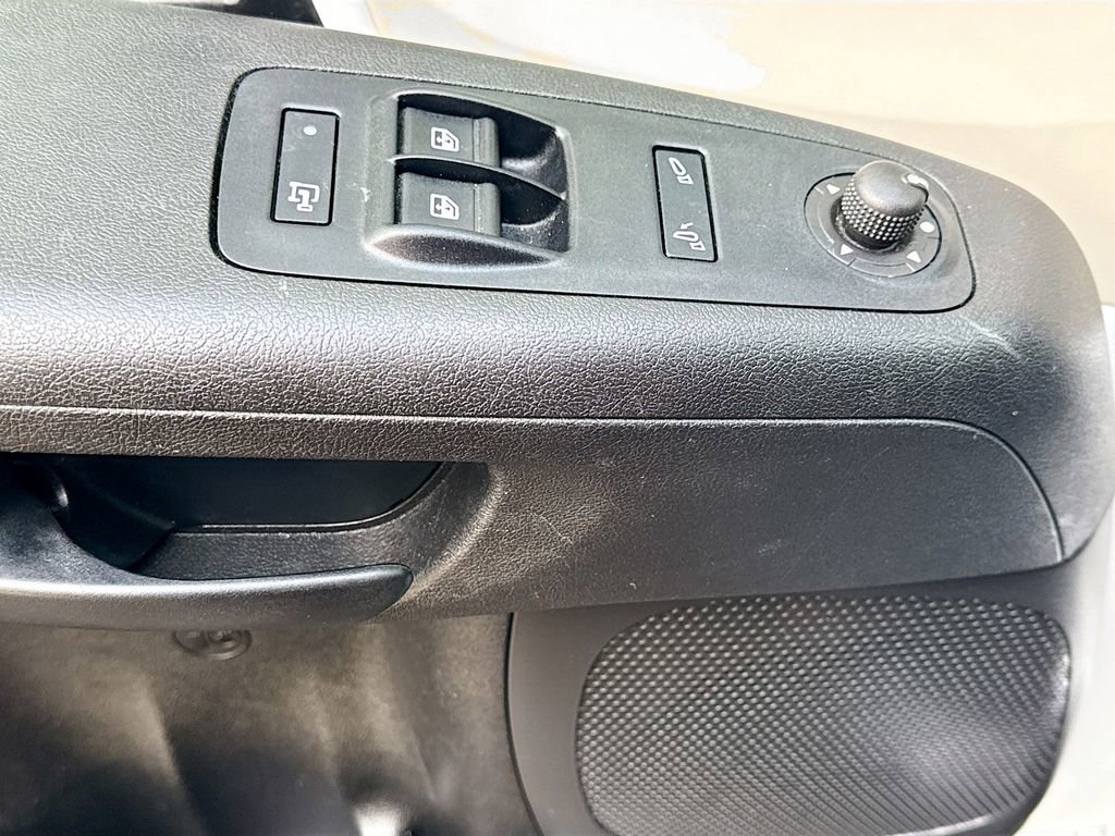 Used 2019 RAM ProMaster 2500 image 13