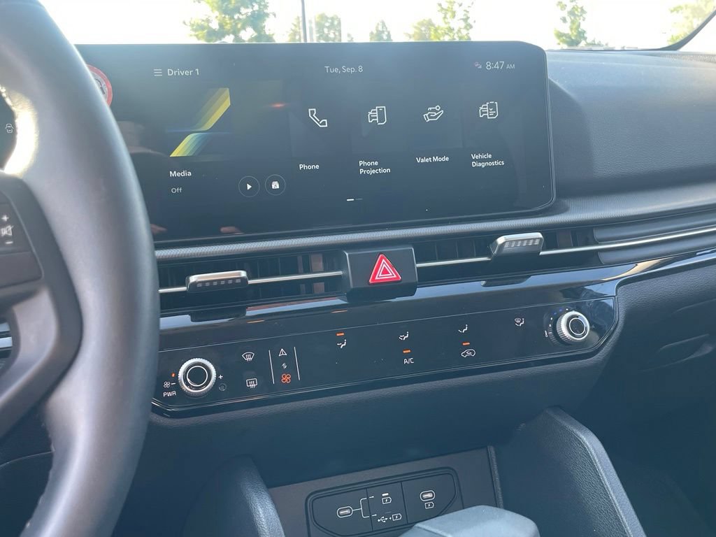 New 2026 Kia Sportage LX w/ LX Convenience Package FWD image 15