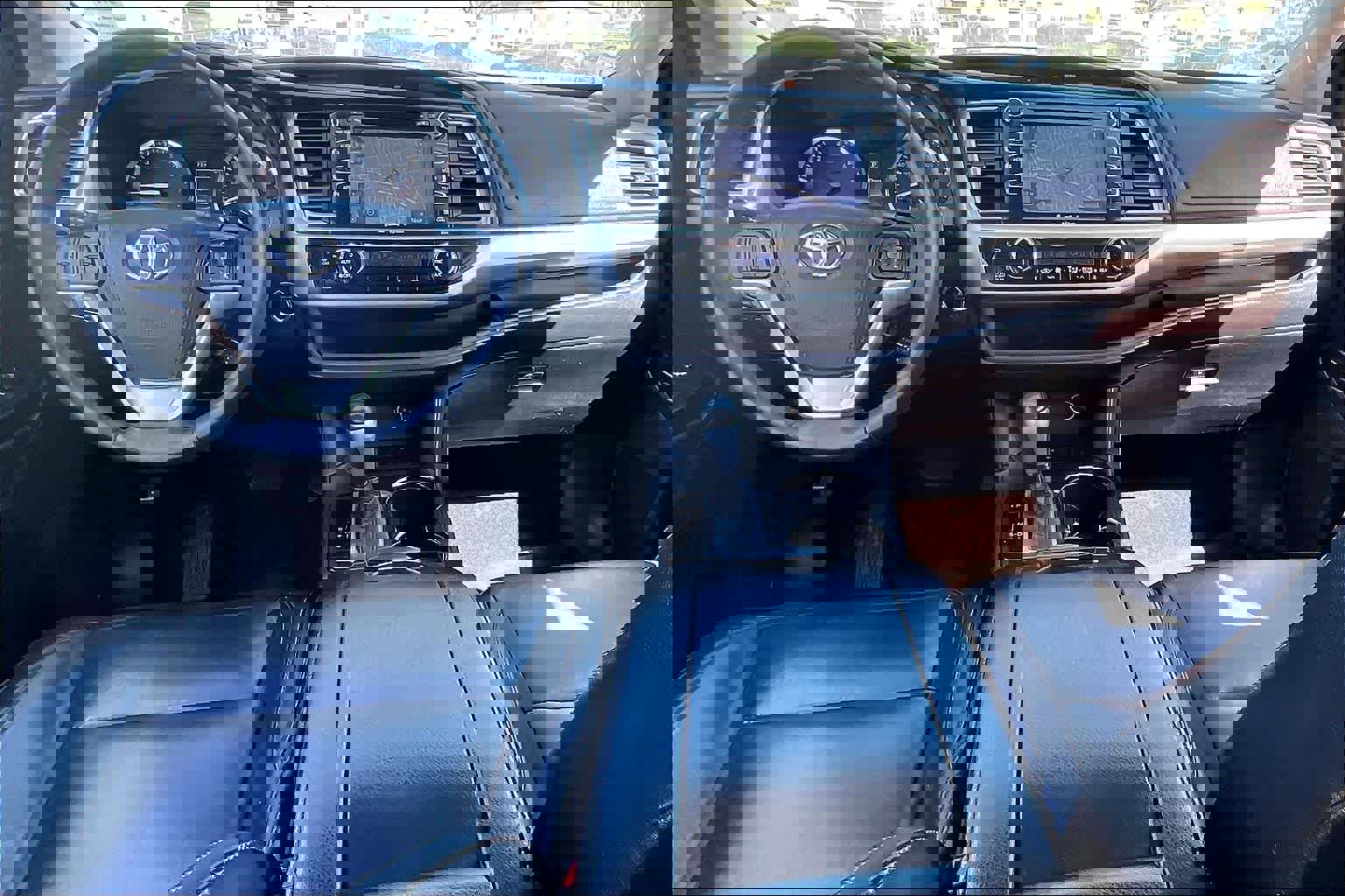 Used 2016 Toyota Highlander XLE image 15