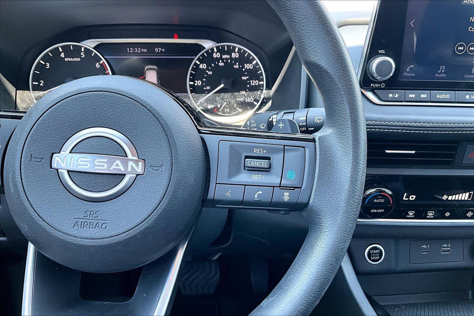 Certified 2023 Nissan Rogue SV FWD image 20