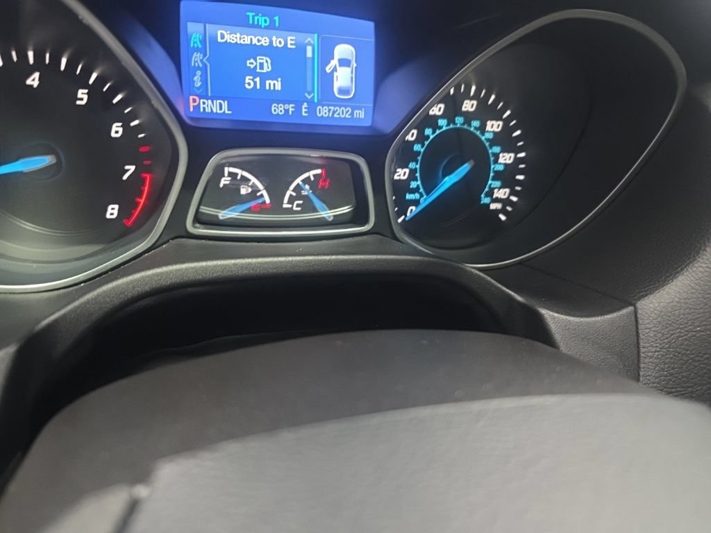 Used 2013 Ford Focus SE w/ SE Winter Pkg FWD image 13