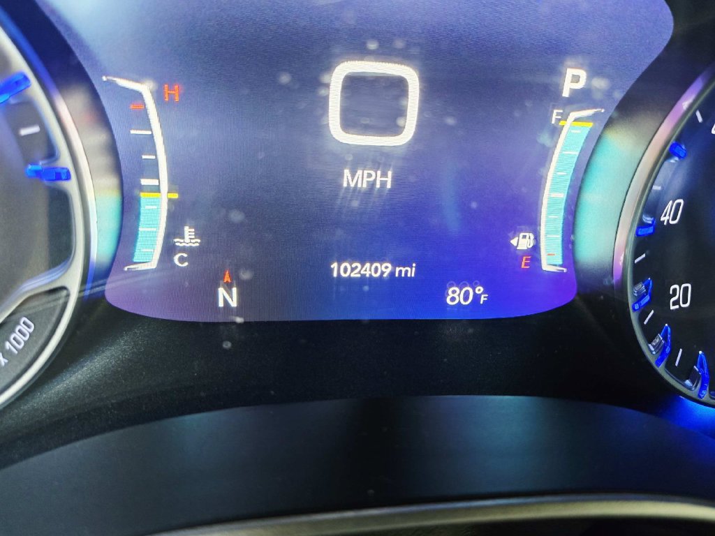 Used 2022 Chrysler Pacifica Touring-L AWD/4WD image 23