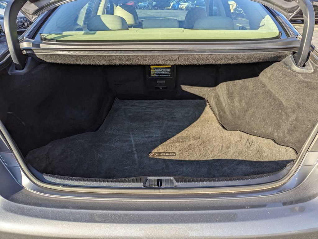 Used 2013 Lexus LS 460 AWD w/ Comfort Pkg image 45