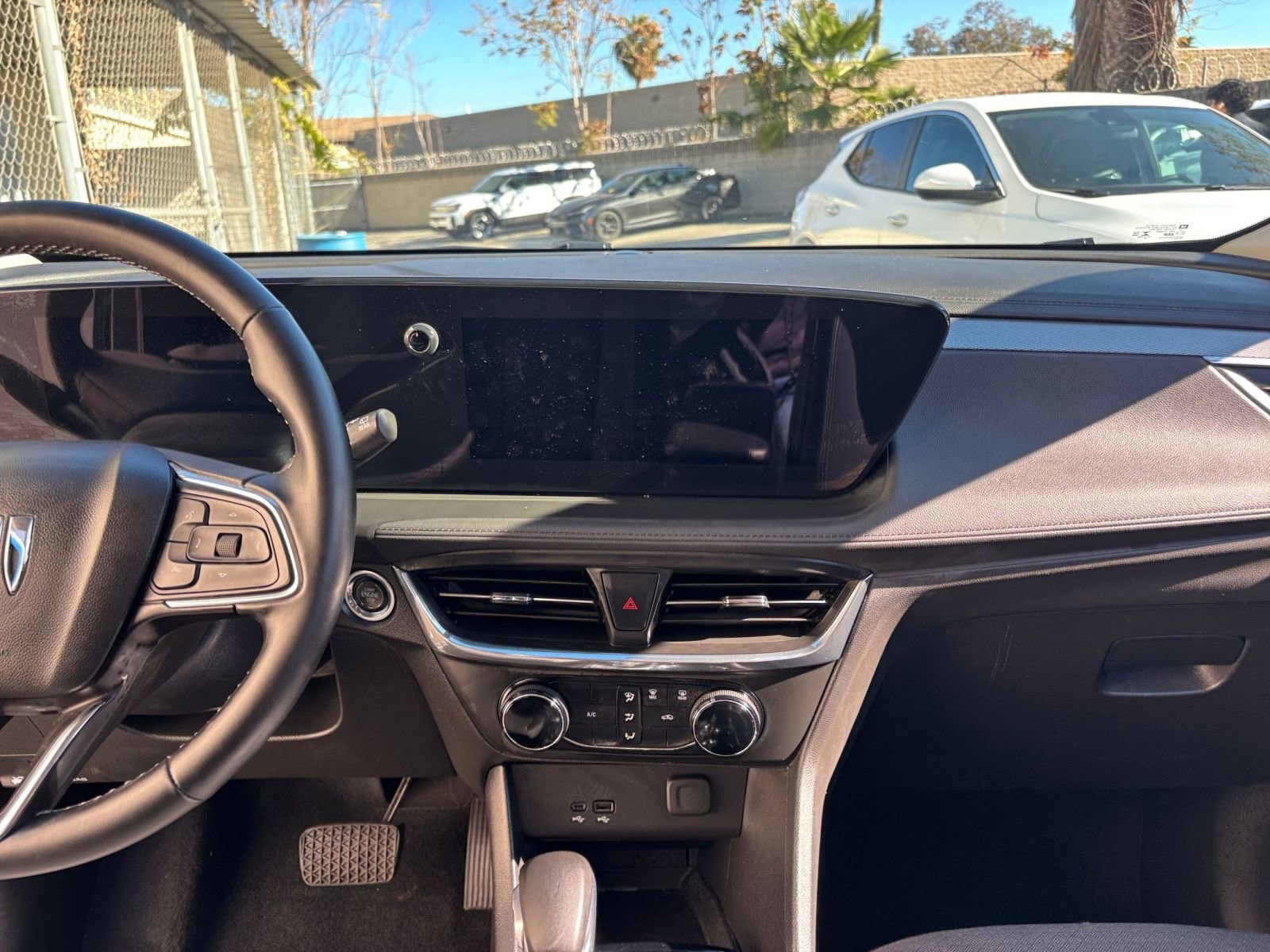 Used 2025 Buick Encore GX Preferred image 18