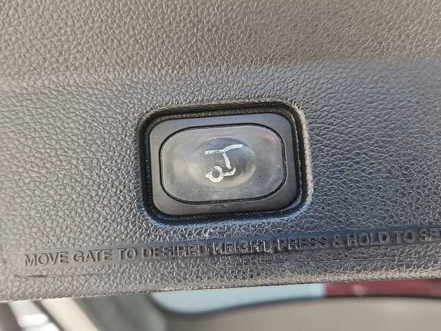 Used 2019 Ford Explorer XLT w/ Equipment Group 202A AWD/4WD image 30