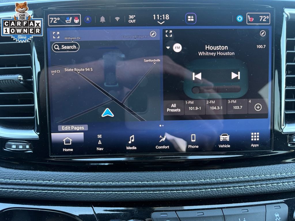 Used 2025 Chrysler Pacifica Limited image 31