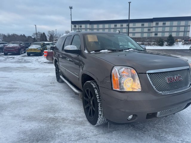 Used 2013 GMC Yukon XL Denali image 11