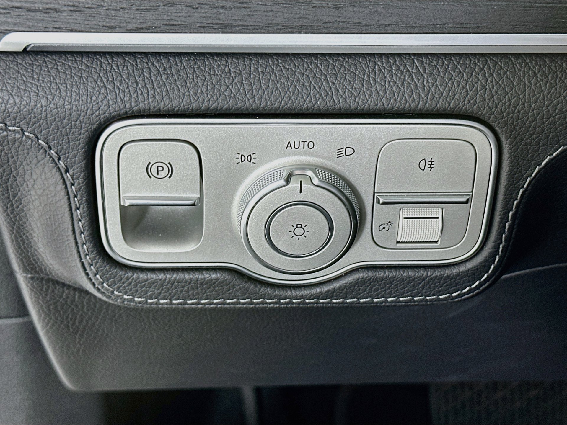 Certified 2026 Mercedes-Benz GLE 350 4MATIC image 11