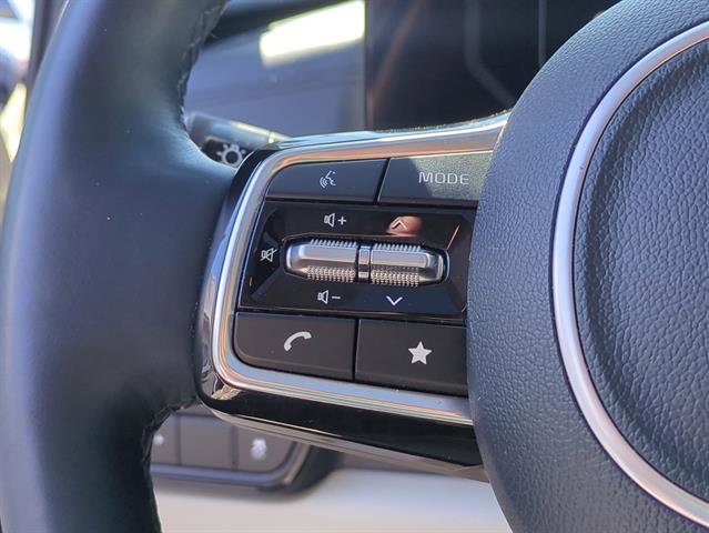 Used 2025 Kia Carnival SX Prestige image 64