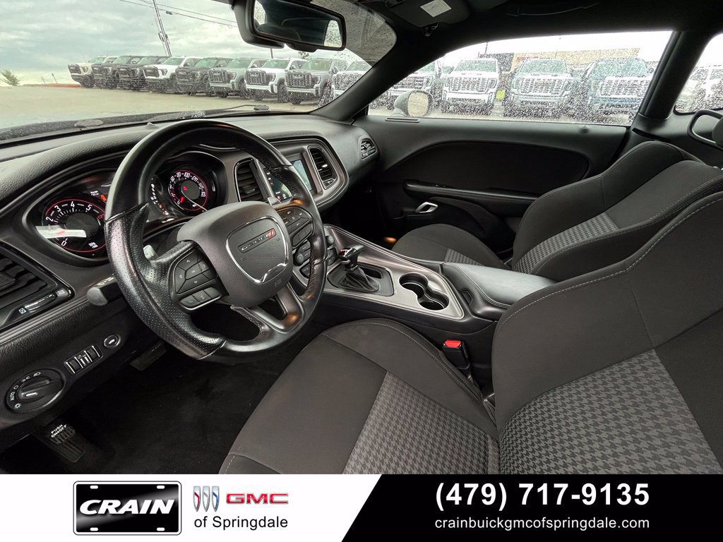 Used 2023 Dodge Challenger R/T w/ Blacktop Package RWD image 9