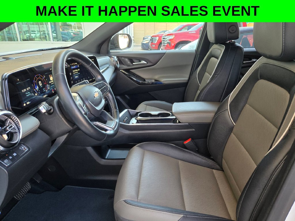 Used 2025 Chevrolet Equinox LT w/ Convenience Package II FWD image 9