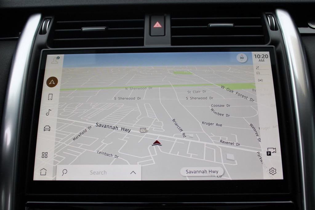 Certified 2025 Land Rover Discovery S image 31