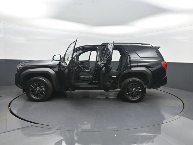 Used 2025 Toyota 4Runner SR5 AWD/4WD image 33
