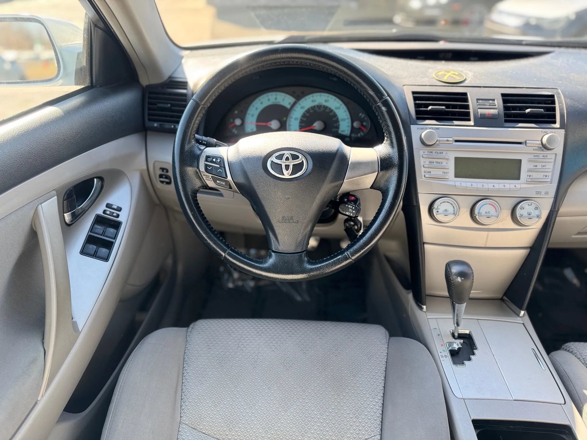 Used 2011 Toyota Camry SE w/ Fleet Convenience Pkg FWD image 17