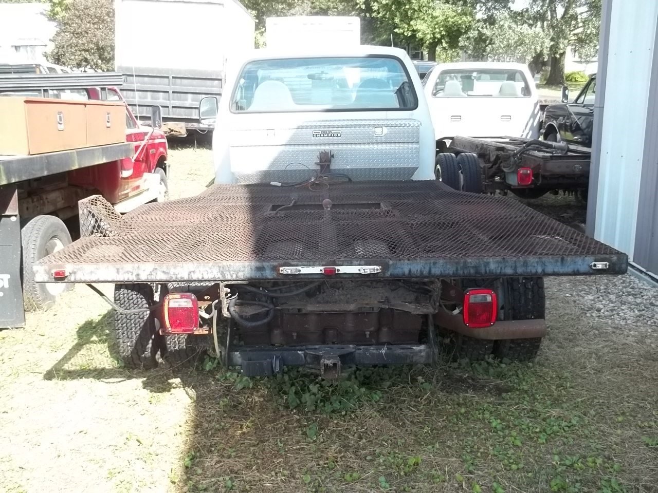 Used 2004 Ford F450 XL RWD image 5
