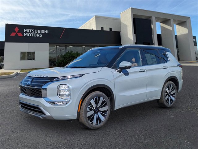 New 2025 Mitsubishi Outlander SEL