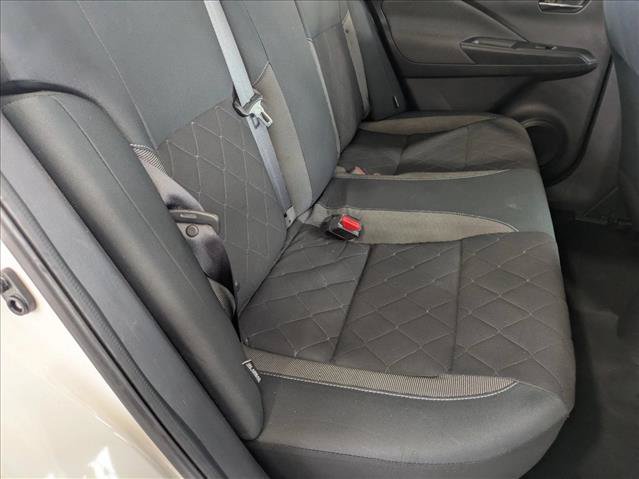 Used 2020 Nissan Kicks SV FWD image 18