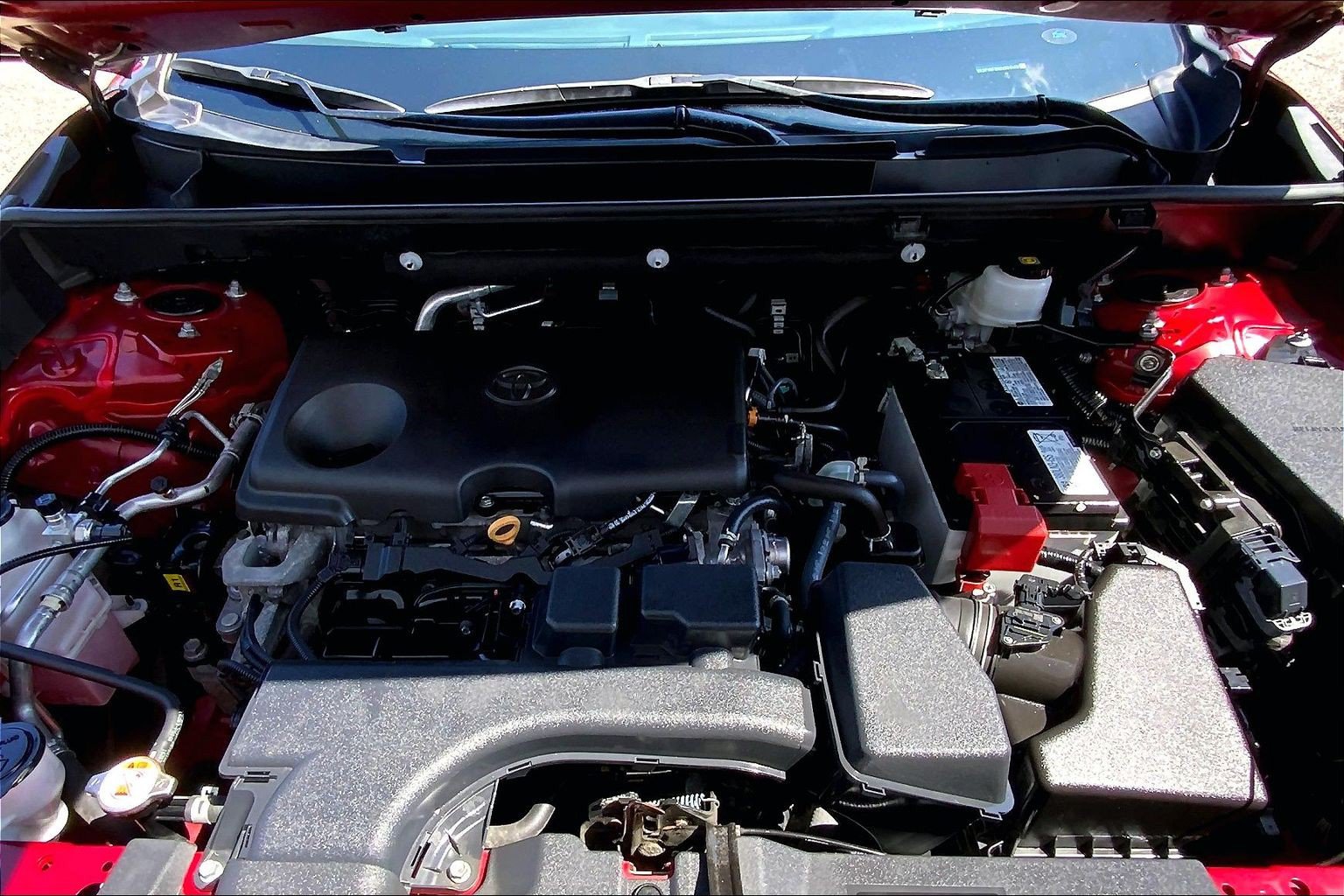 Used 2025 Toyota RAV4 XLE AWD/4WD image 13