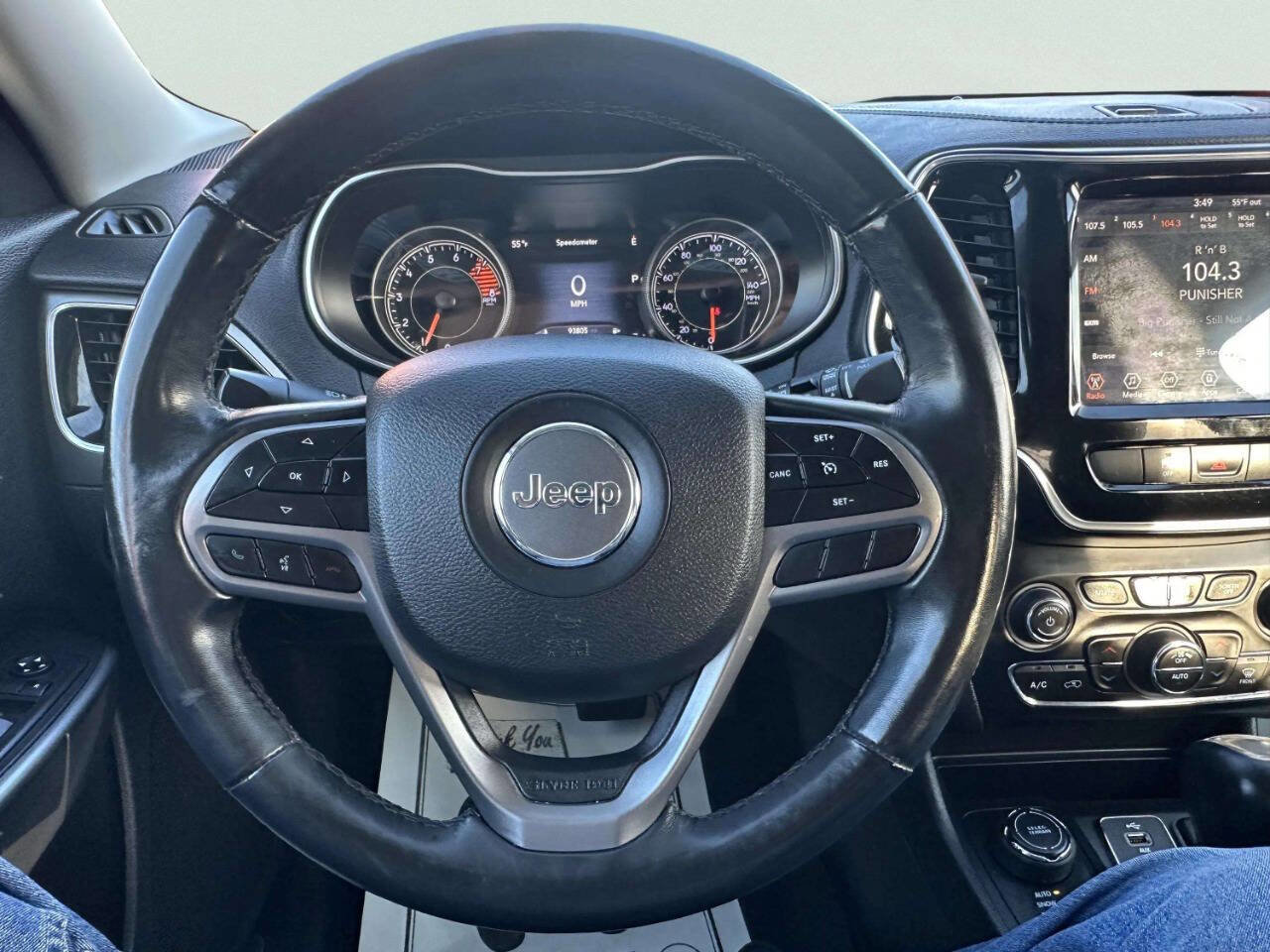 Used 2019 Jeep Cherokee Limited image 17