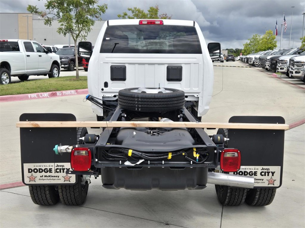 New 2025 RAM 5500 Tradesman image 4