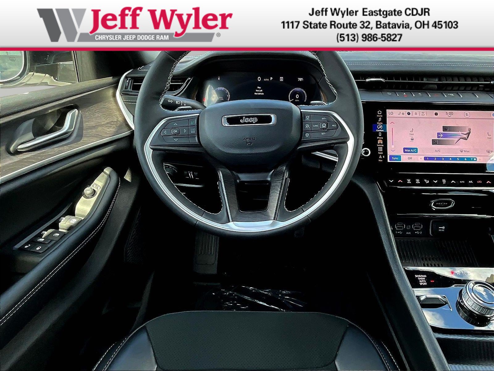 New 2026 Jeep Grand Cherokee Altitude AWD/4WD image 9