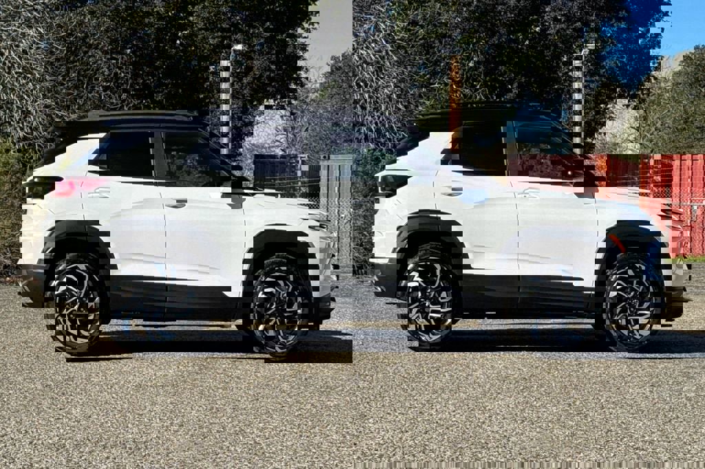 New 2026 Chevrolet TrailBlazer RS w/ Convenience Package image 3