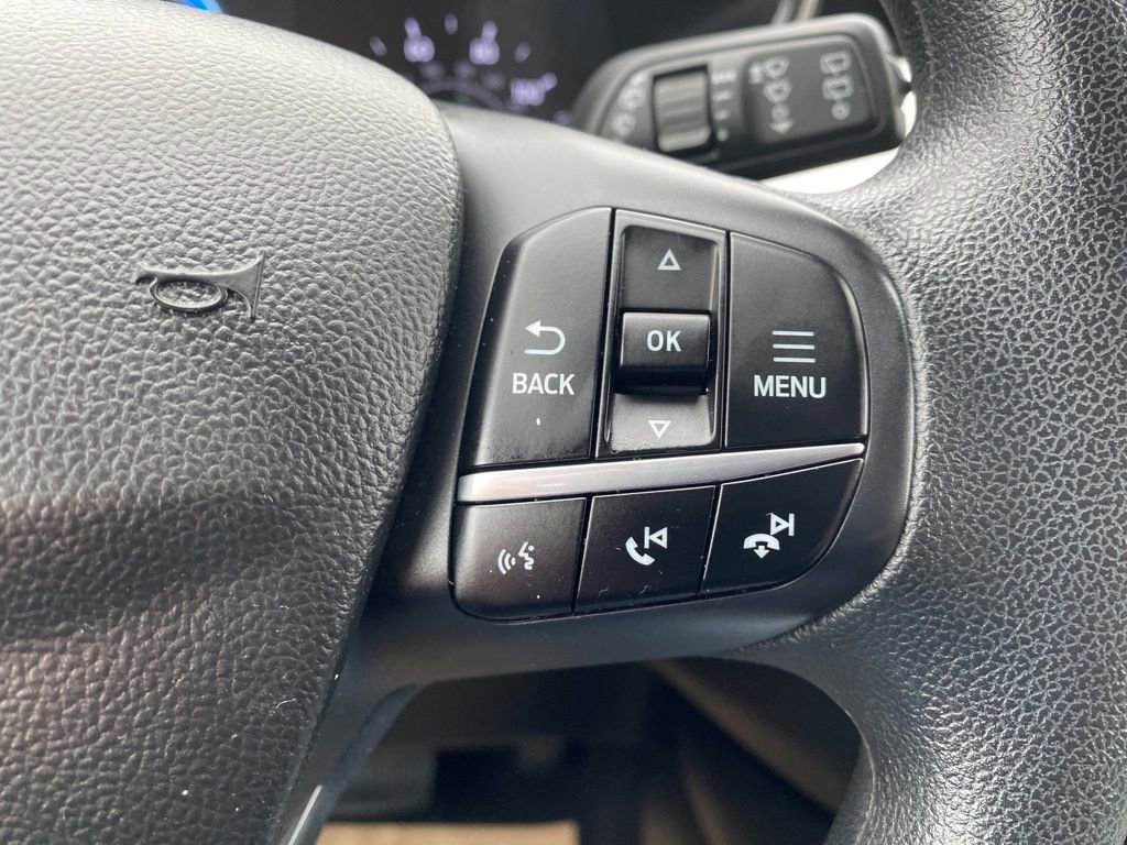 Used 2020 Ford Escape SE image 21