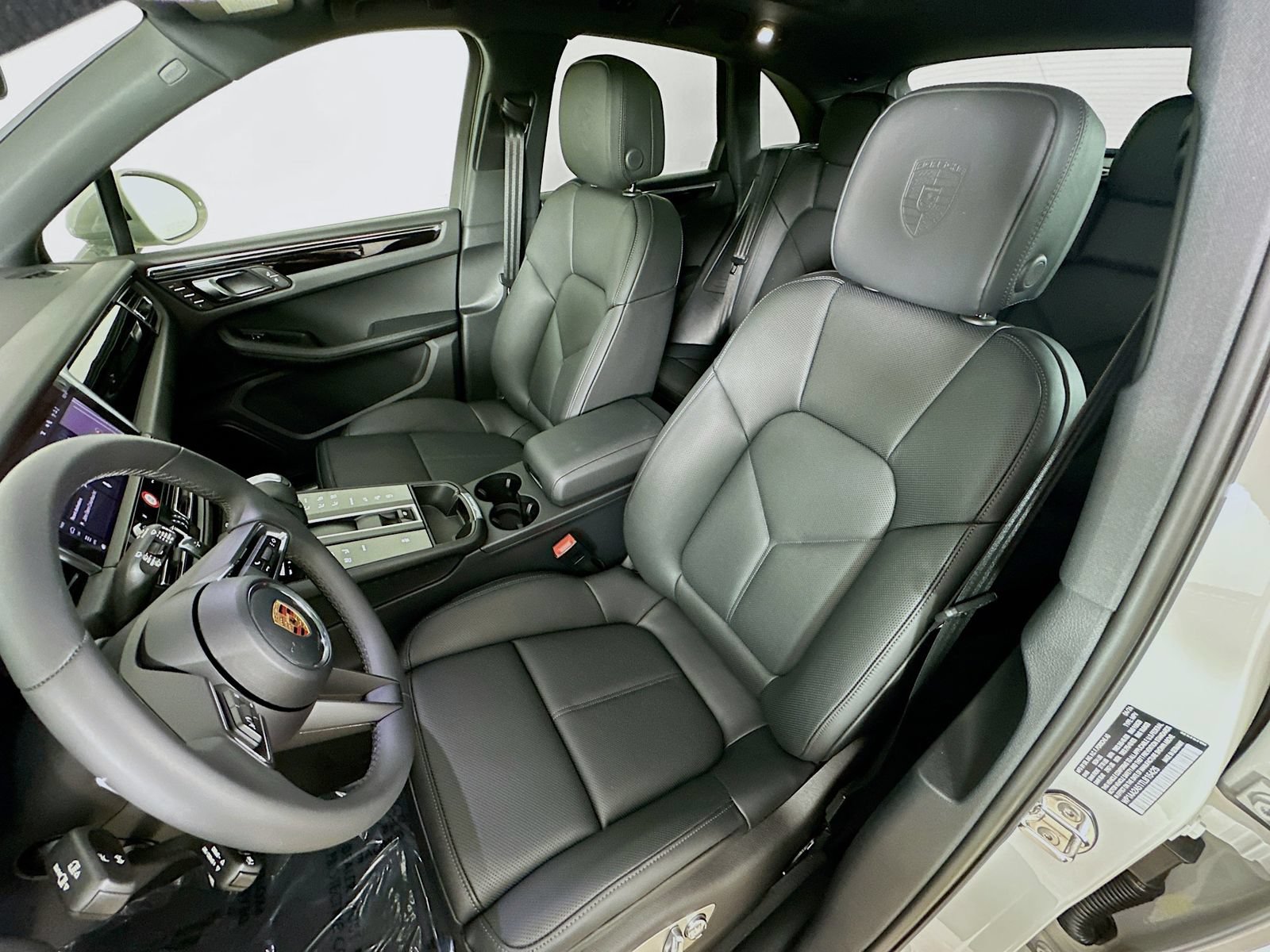 New 2026 Porsche Macan AWD/4WD image 34