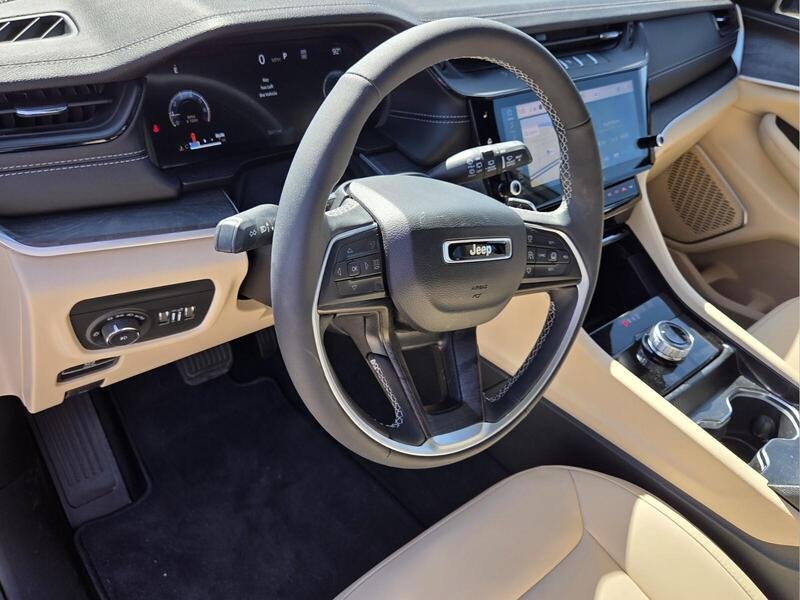 Certified 2026 Jeep Grand Cherokee L Limited w/ Limited Altitude Package RWD image 11